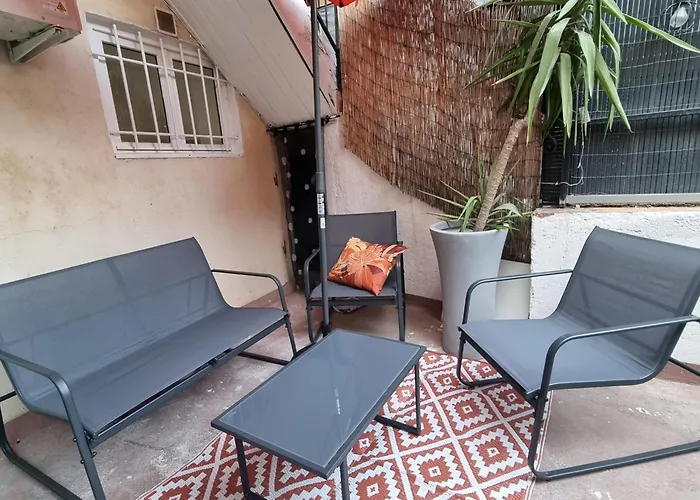 Appartement Cosy Avec Grande Terrasse